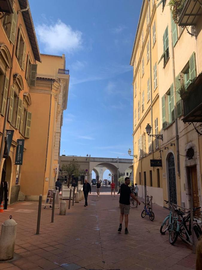 Apartment 33 On The Old Historic Senate Square Nice Bagian luar foto