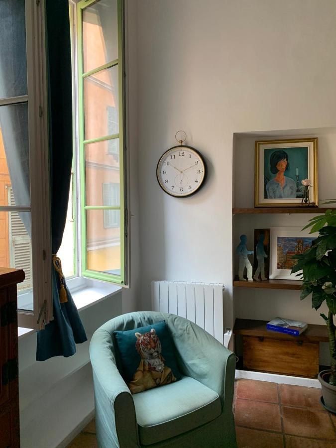 Apartment 33 On The Old Historic Senate Square Nice Bagian luar foto